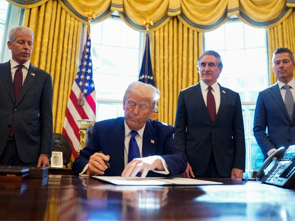 Trump planira stotine postupaka za oduzimanje državljanstva