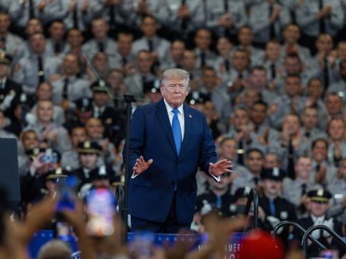 Trump: Proglasit ću Hormuški moreuz teritorijom SAD-a