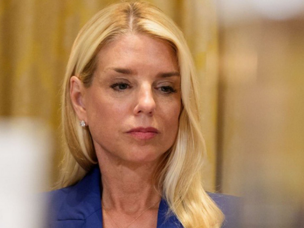 Trump smijenio glavnu američku tužiteljicu Pam Bondi