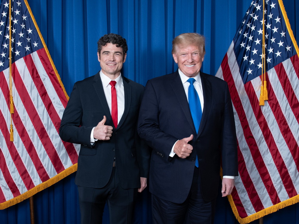 Trumpov bliski saradnik podnio ostavku: Izrael nas je uvukao u rat s Iranom