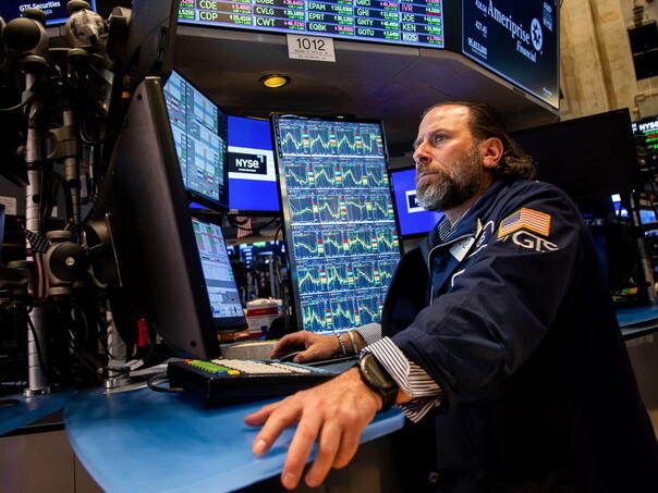 Trumpov govor gurnuo američke berze u crveno, cijena nafte skočila