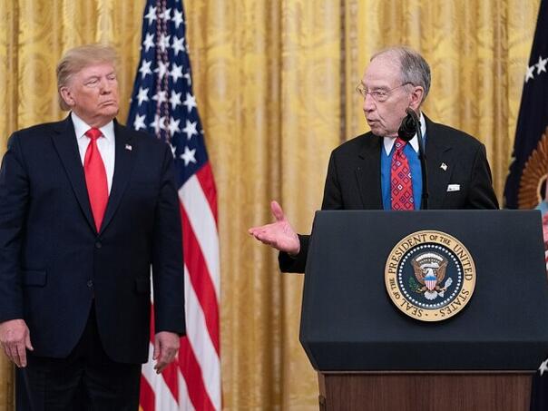 Trumpu bliski senator žestoko kritikovao Dodika i vodstvo bh. Hrvata!