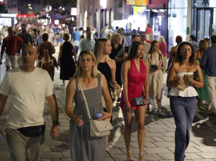 Turisti i ljubitelji sedme umjetnosti preplavili gradske ulice tokom Sarajevo Film Festivala