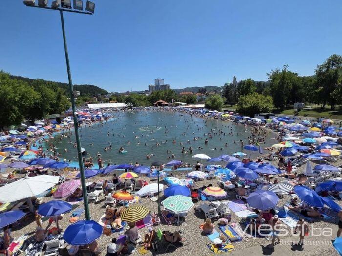 Turistički bum u Tuzli: Panonska jezera posjetilo 250.000 gostiju