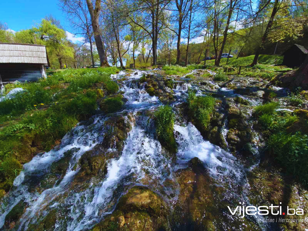 Turistički dragulj BiH: Grad vode, zelenila i kraljevske prošlosti u srcu domovine