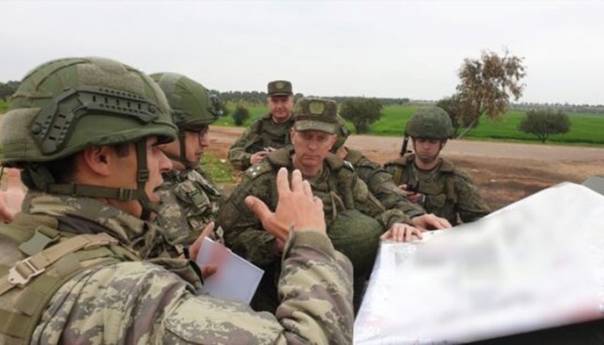 Turska i ruska vojska u zajedničkoj patroli u Idlibu