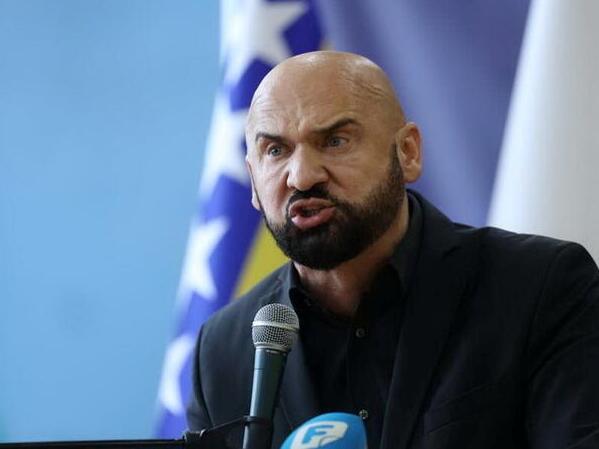 Podignuta optužnica protiv Rame Isaka zbog nasilničkog ponašanja?