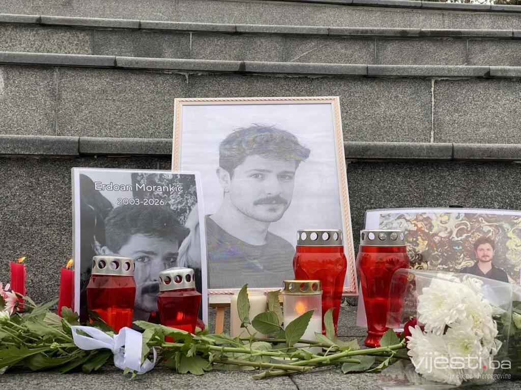 Tuzlaci odali počast Erdoanu i pružili podršku mladima u Sarajevu