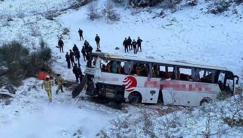 U autobuskoj nesreći u Istanbulu poginule tri, povrijeđeno 18 osoba