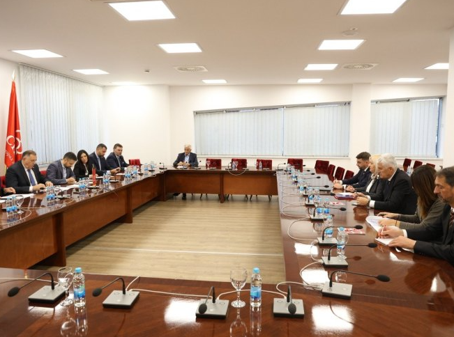 U Banjaluci sastanak Čovića i Dodika sa delegacijama