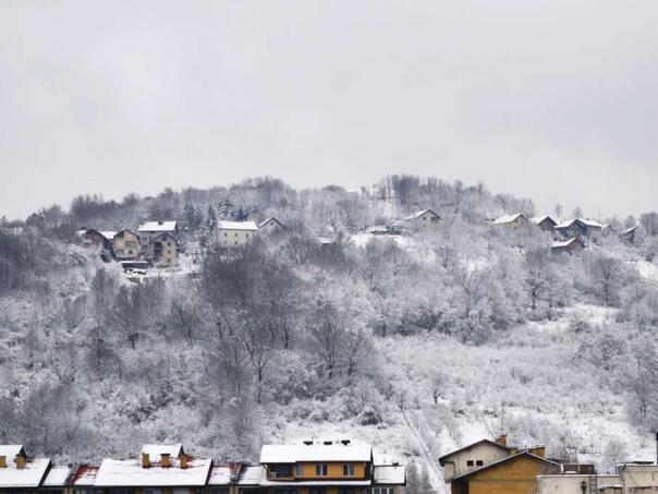 U BiH danas oblačno, povremeno će padati kiša
