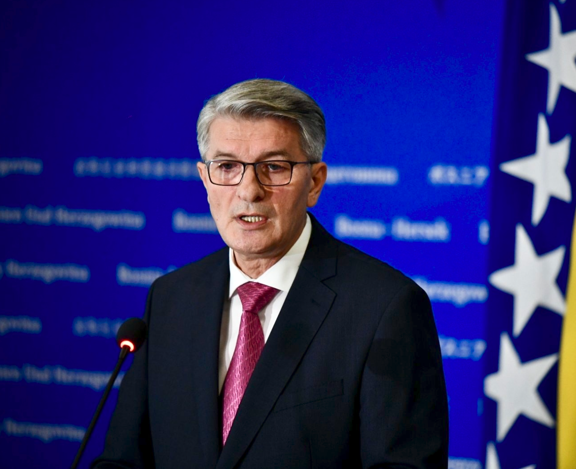 U BiH na sceni opšta pljačka državne imovine u kojoj uzima ko šta hoće