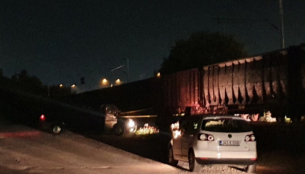 U Blažuju voz usmrtio muškarca, najvjerovatnije migranta