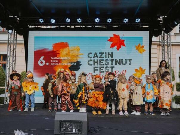 U Cazinu počeo 6. Chestnut Fest, trodnevna manifestacija u znaku kestena