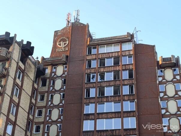 U Domu penzionera u Tuzli 11 mrtvih, nekoliko osoba na respiratoru