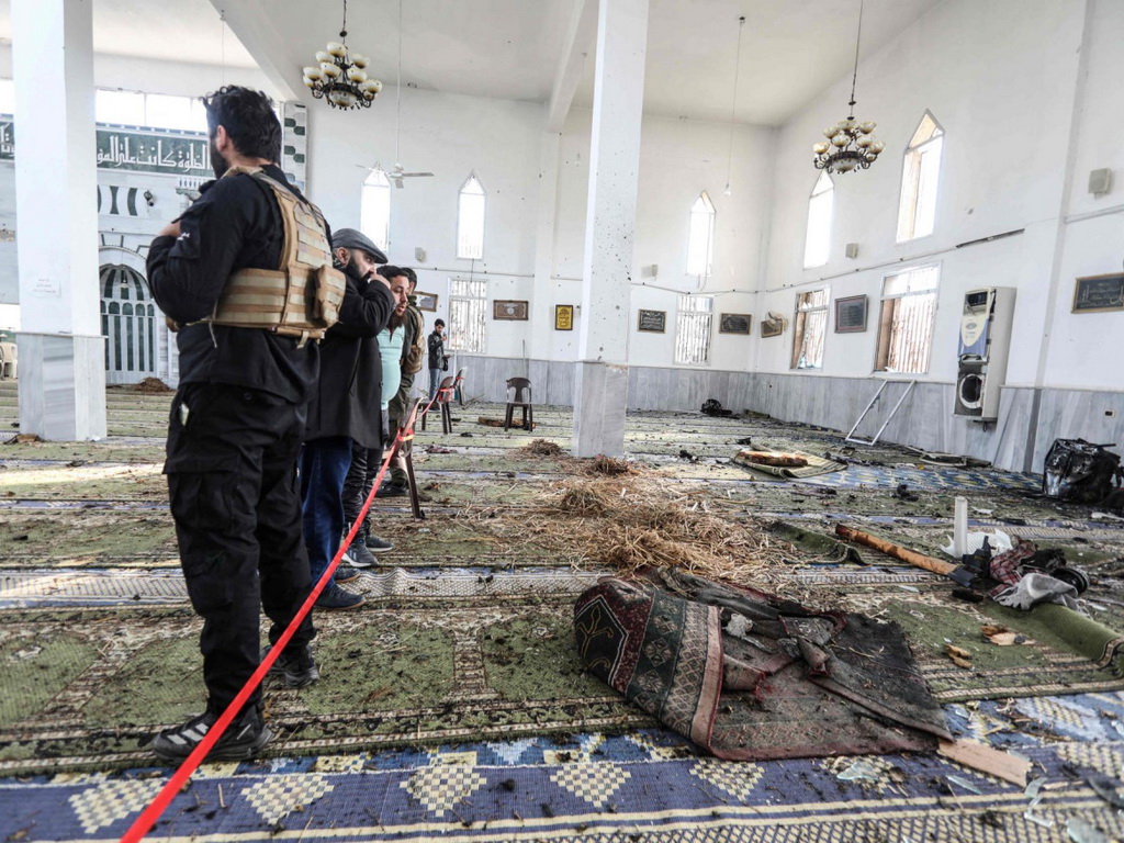 U džamiji u gradu Homsu poginulo najmanje osmero ljudi