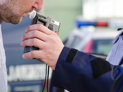 U Goraždu izrečena kazna za obijesnu vožnju: 3.050 KM za izazivanje udesa u alkoholisanom stanju