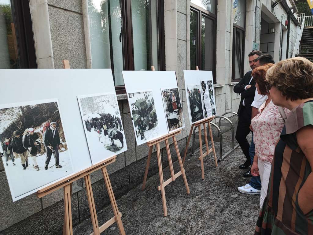 U Goraždu otvorena izložba "Grebak u objektivu ratnog reportera Gyurija Bakonyija"