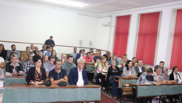 U Goraždu promovisana monografija 'Živa lomača – Pionirska ulica u Višegradu (14. juni 1992)'