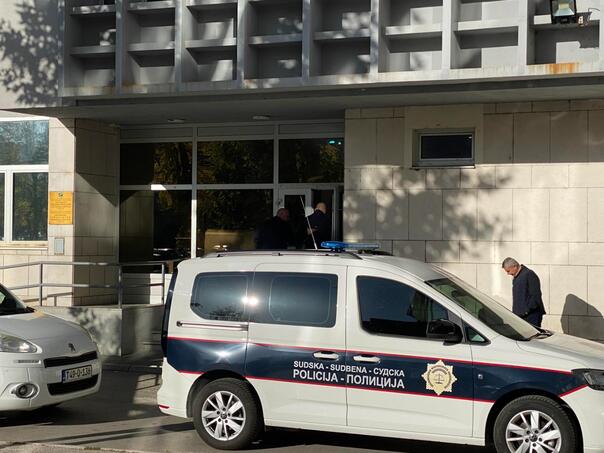 Radnik s benzinske pumpe u Gračanici ukrao 350.000 KM