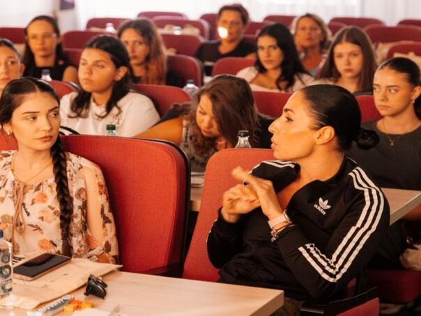 U Hadžićima pokrenuta inicijativa "Djevojka nije meta"