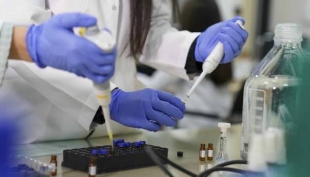 U Hrvatskoj 837 novooboljelih, umrlo 15 osoba