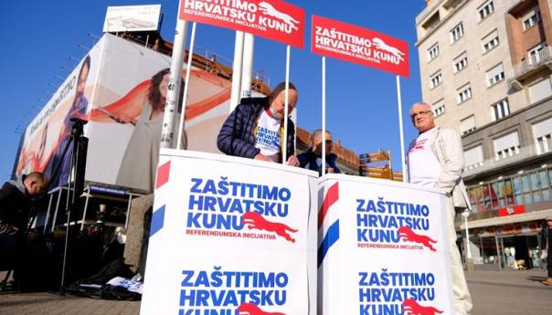 U Hrvatskoj skupljaju potpise za referendum protiv eura