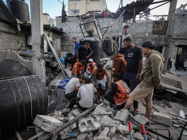 U izraelskim napadima širom Pojasa Gaze ubijeno više od stotinu Palestinaca