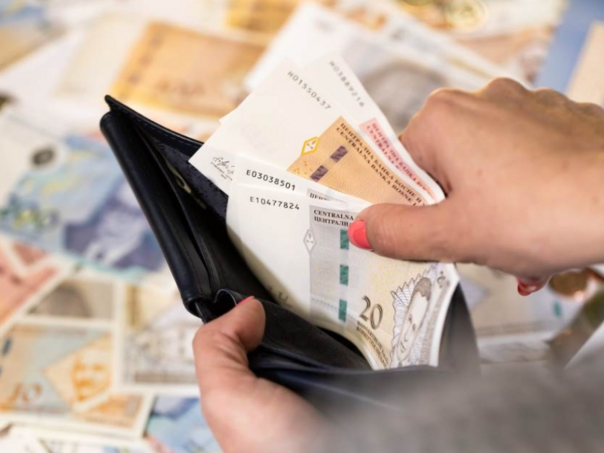 U januaru u FBiH prosječna neto plata 1.671 KM