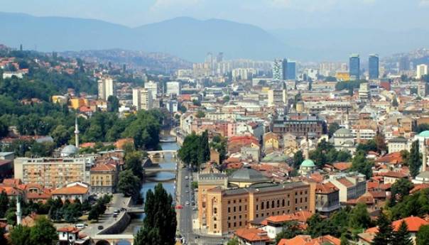 U Kantonu Sarajevo 33 nova slučaja zaraze koronavirusom