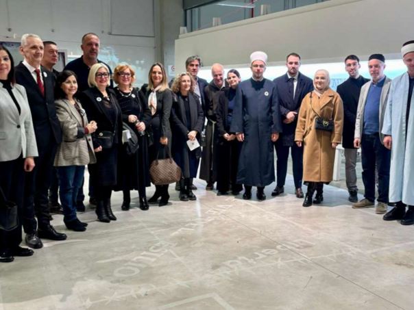 U Milanu otvorene dvije izložbe o opsadi Sarajeva i genocidu u Srebrenici