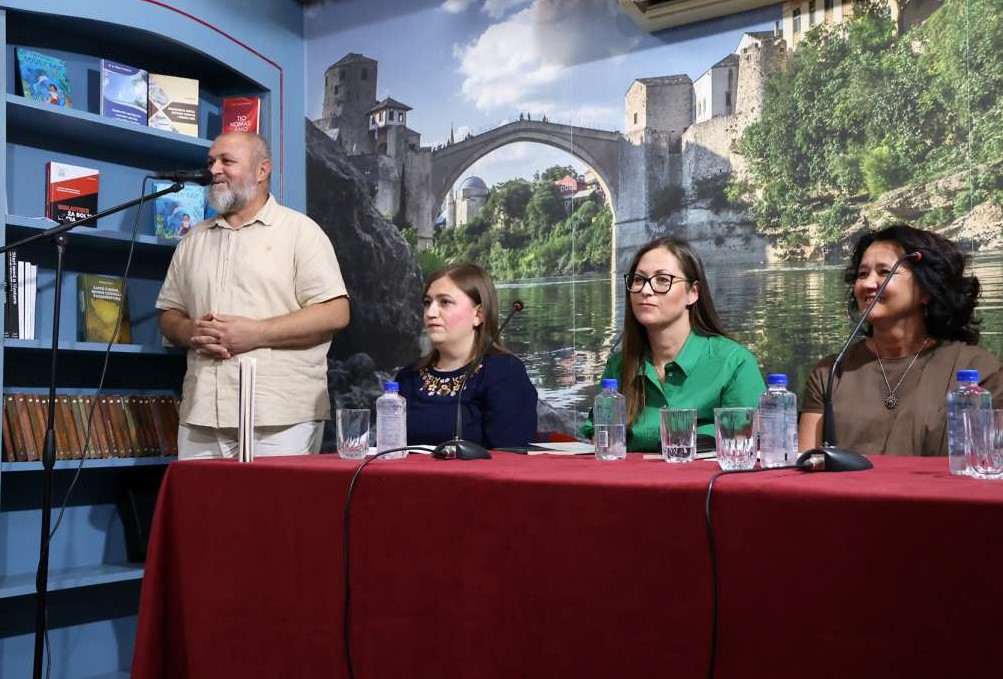 U Mostaru predstavljena zbirka poezije Aide Džiho Šator