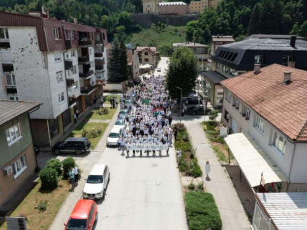 U petak šetnja "Fojnica za Srebrenicu"