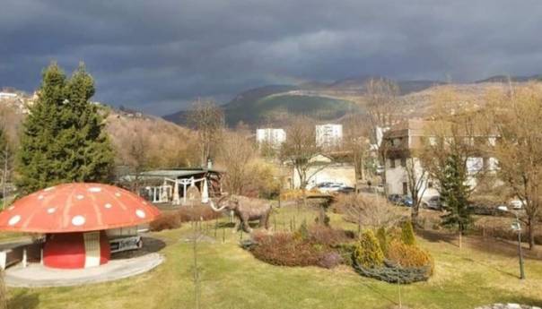 U Pionirsku dolinu iz Klasa stiglo 1.500 kg hrane za životinje