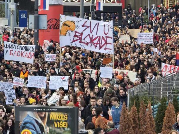 U protestu građana i studenata u Srbiji još incidenata