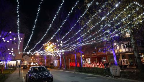U Radićevoj ulici otvoren 'Ulični novogodišnji festival'