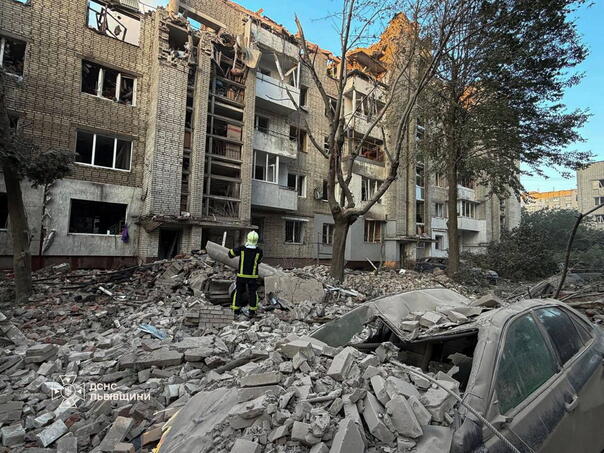 U ruskim napadima na Ukrajinu poginulo najmanje 13 osoba
