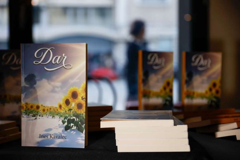 U Sarajevu predstavljena knjiga "Dar" autorice Ines Kavalec