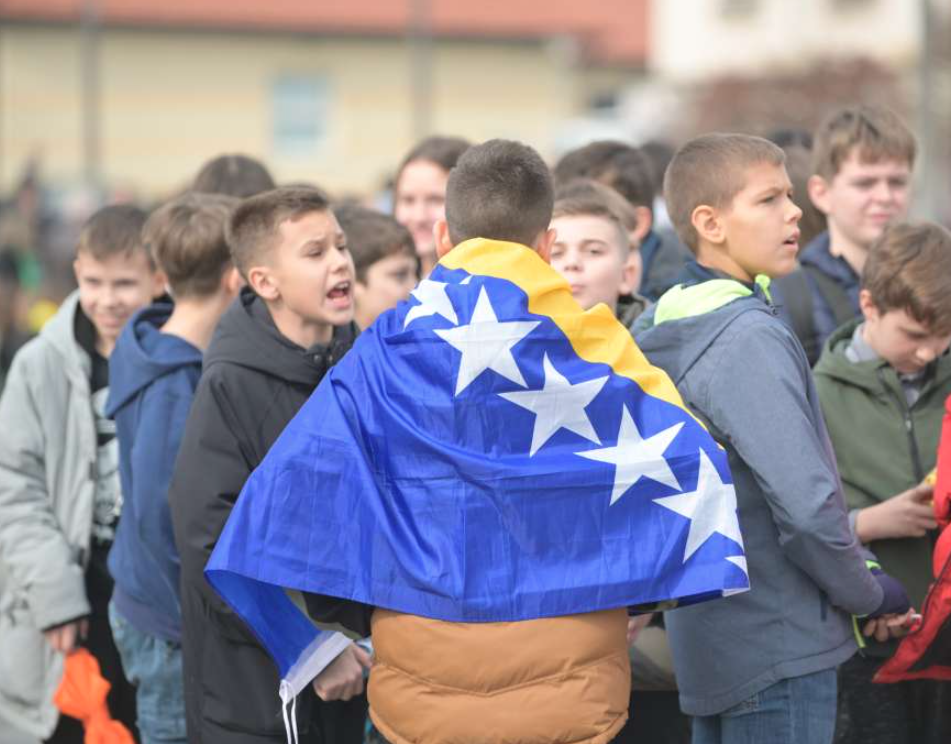 U Sarajevu sutra defile učenika povodom Dana nezavisnosti BiH