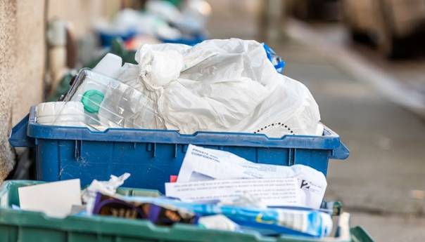 U smeću na parkiralištu u Njemačkoj pronađene stare vrijedne slike