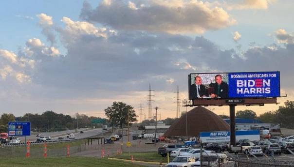 U St. Louisu plakati Bidena i Alije Izetbegovića