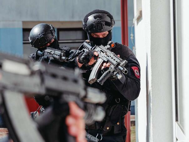 U toku policijska akcija "Sleeper", pretresi na osam lokacija