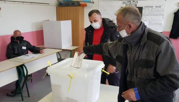 U Travniku odziv birača 20,48 posto, a u Foči (FBiH) 51,01 posto