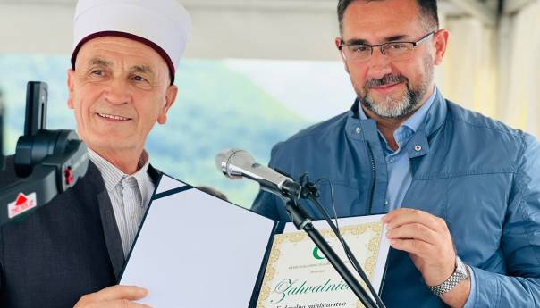 U Višegradu otvorena džamija, spomen - obilježje i vakufska kuća
