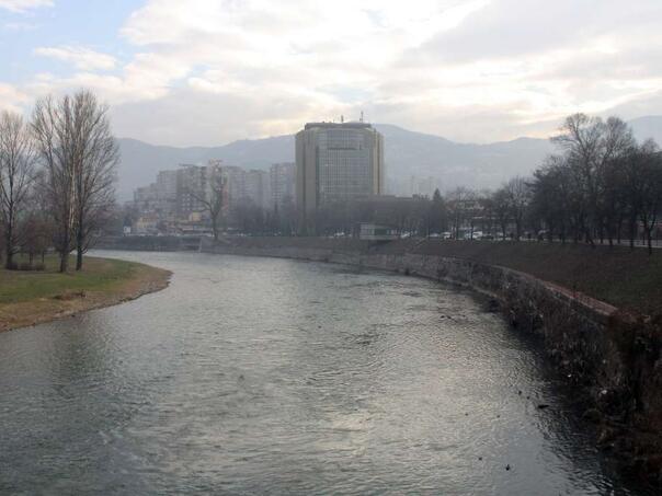 U zeničkom parku pronađeno tijelo 67-godišnjeg muškarca