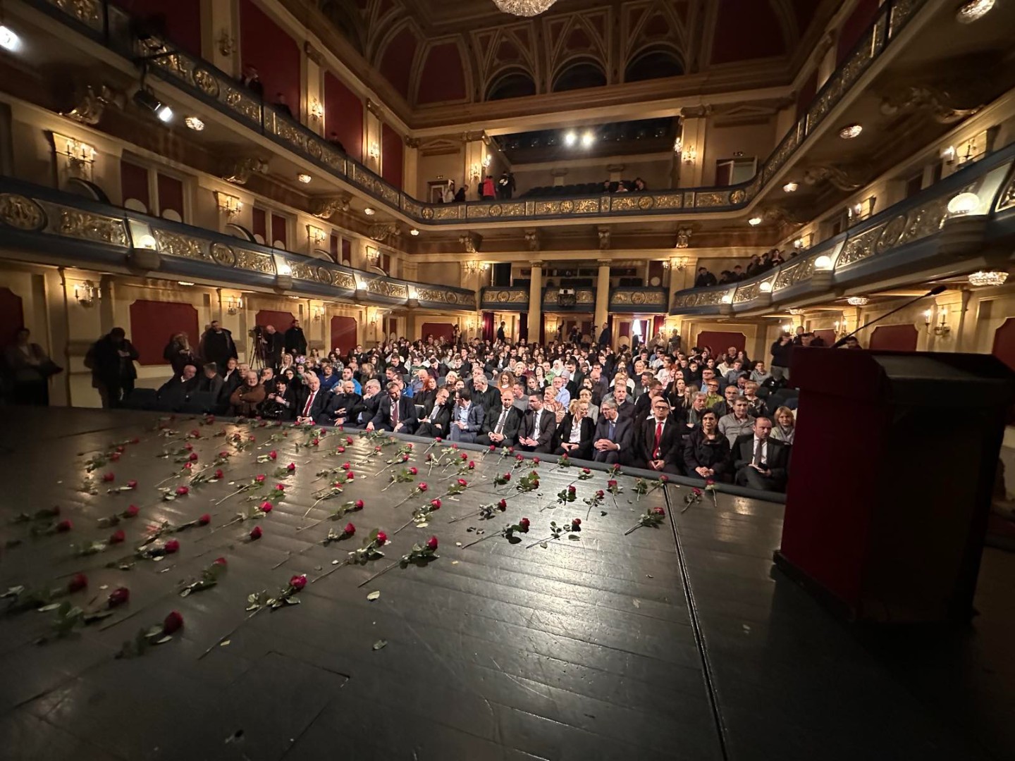 Ubijanje, suđenje zločincima, negiranje istine, otpor zaboravu