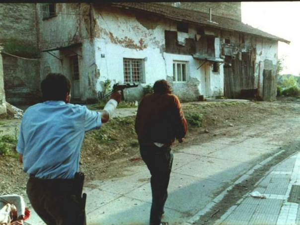 Novinari iz Srbije i BiH traže opoziv nagrade za fotografiju ubistva civila u BiH