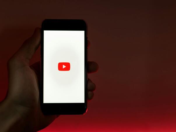 Ugasite ove opcije na YouTubeu za bolje iskustvo gledanja