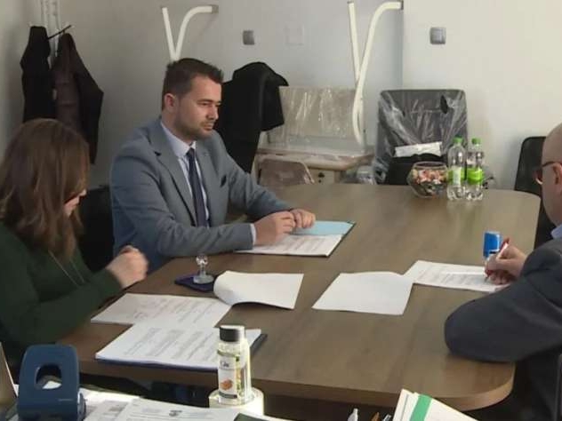 Ugovorena rekonstrukcija OŠ "25. novembar" u Velikoj Kladuši