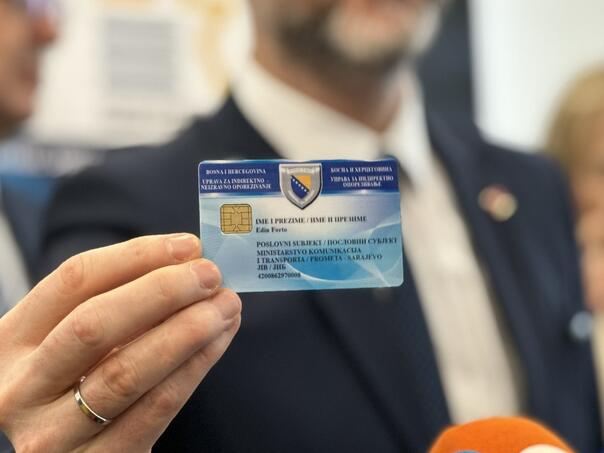 Ugroženi budžet i pravosuđe: Ko ugrožava digitalni potpis u BiH?